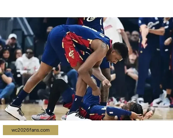 阿伦复出展现强势双塔组合骑士攻防无解哈登17+14全力助攻